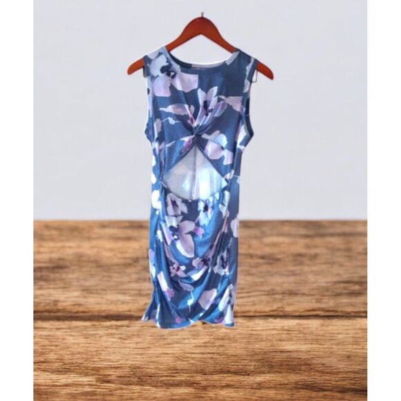 Azura Exchange Floral Print Wrap Tie Bodycon Mini Dress - Picture 1 of 7